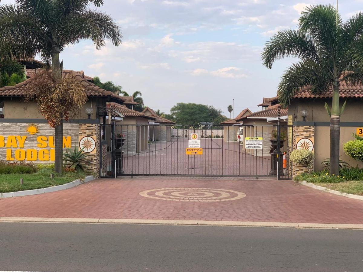 Bay Sun Lodge Richards Bay Exterior foto