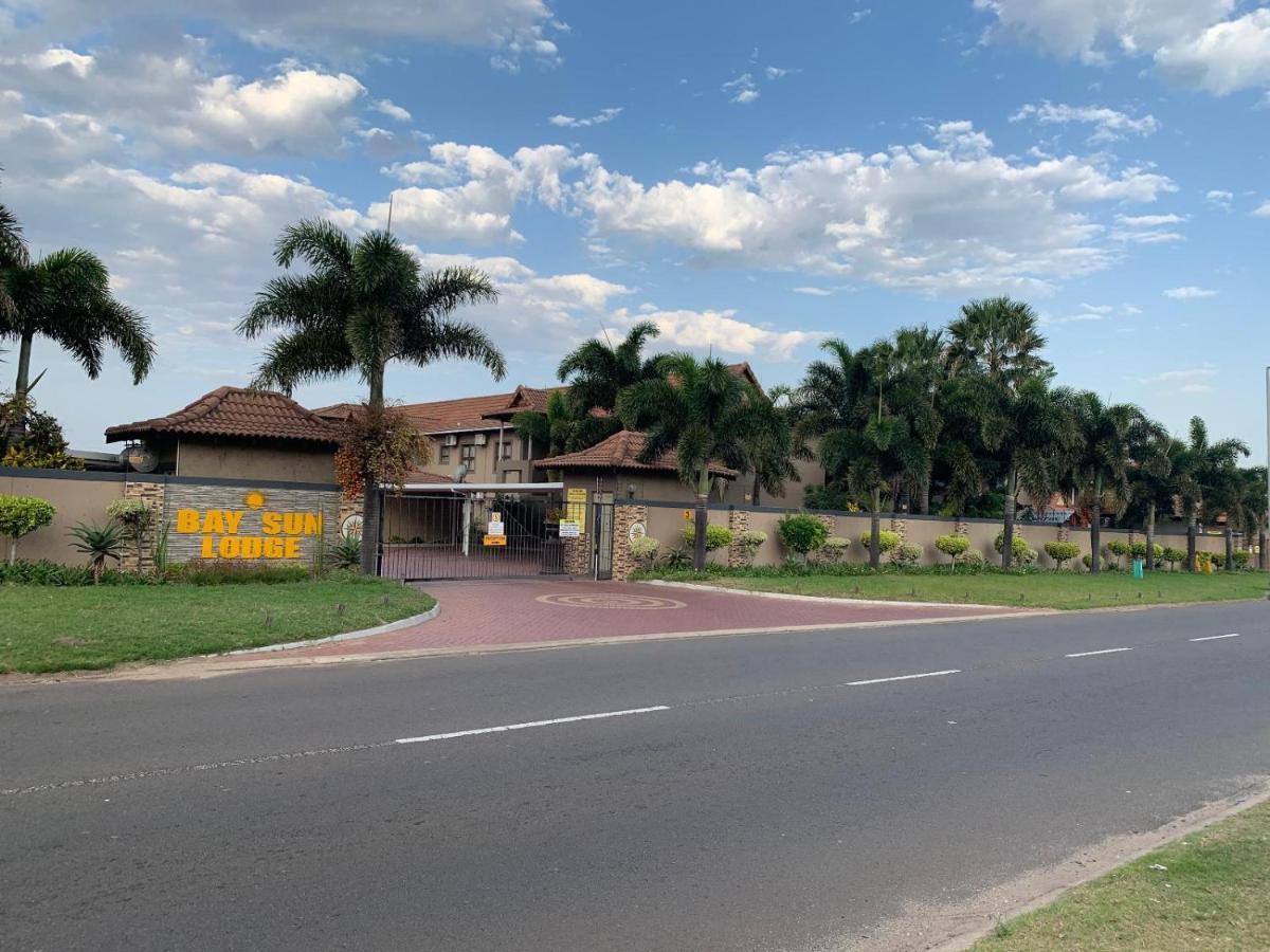 Bay Sun Lodge Richards Bay Exterior foto