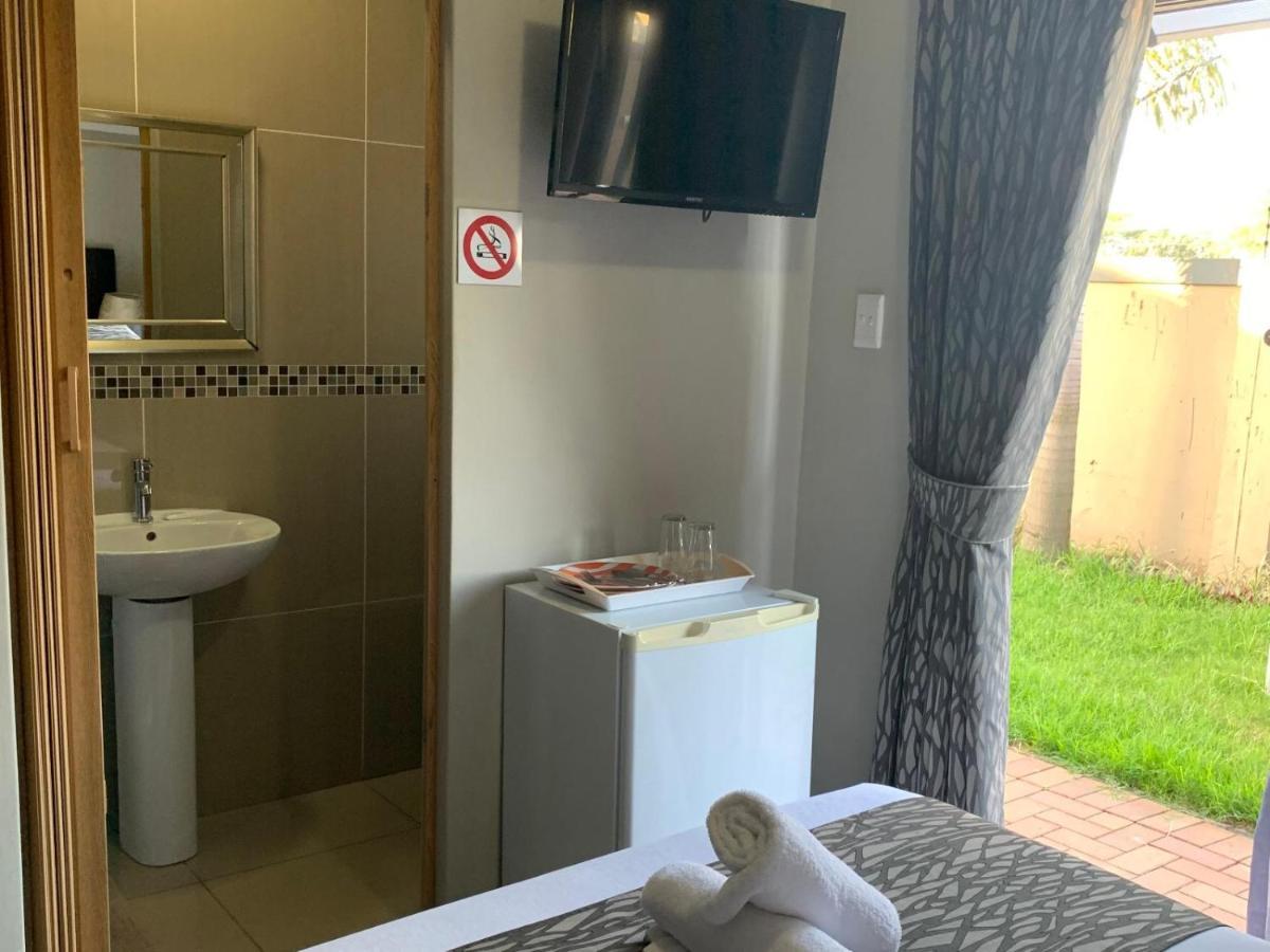 Bay Sun Lodge Richards Bay Exterior foto